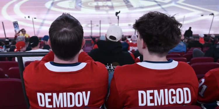 ദേശസ്നേഹവും കായികപ്രേമവും തമ്മിലുള്ള പോരാട്ടം!