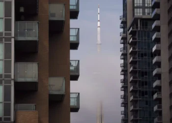 ഇടിഞ്ഞുകൊണ്ടിരിക്കുന്ന ടൊറന്റോ കോണ്ടോകൾ: എപ്പോൾ കരകയറും?