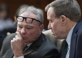 ട്രംപിന്റെ താരിഫുകൾക്കെതിരെ കനേഡിയൻ-അമേരിക്കൻ തൊഴിലാളികൾ ഒന്നിക്കുന്നു