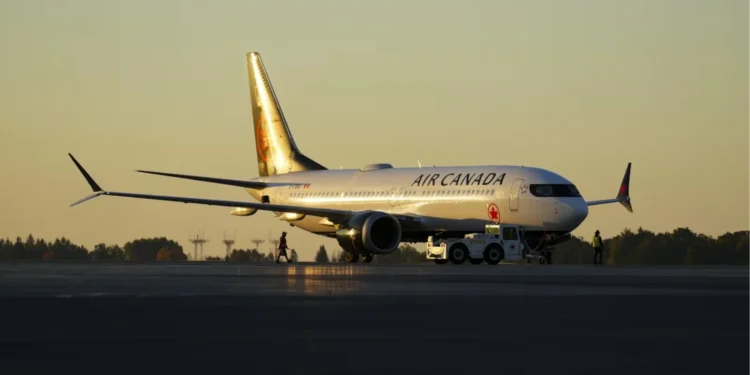 അമേരിക്കയിലേക്കുള്ള യാത്രാ ബൂക്കിങ് 10% കുറഞ്ഞു; എയർ കാനഡ ആശങ്കയിൽ 1 അമേരിക്കയിലേക്കുള്ള യാത്രാ ബൂക്കിങ് 10% കുറഞ്ഞു; എയർ കാനഡ ആശങ്കയിൽ