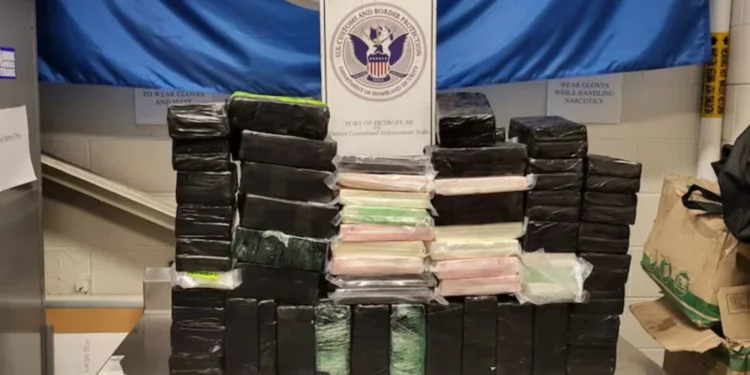 അമേരിക്ക-കാനഡ അതിർത്തിയിൽ ലഹരിമരുന്ന് വേട്ട 1 അമേരിക്ക-കാനഡ അതിർത്തിയിൽ ലഹരിമരുന്ന് വേട്ട