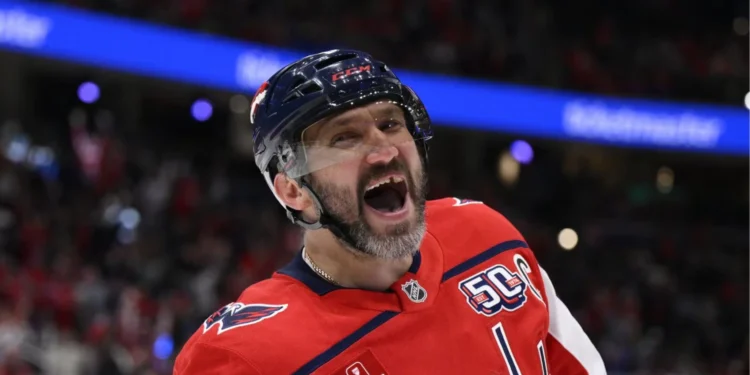 NHL റെക്കോർഡിനരികെ ഓവെച്കിൻ; 30 വർഷത്തെ NHL റെക്കോർഡ് പൊളിയാൻ ഒരു ഗോൾ മാത്രം ബാക്കി