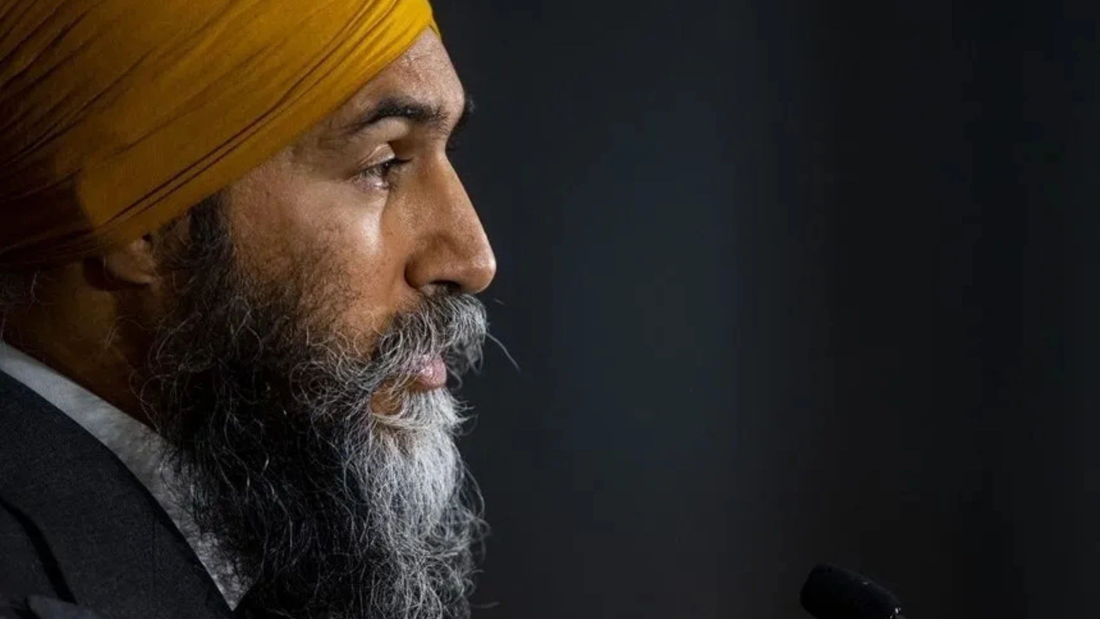 പാർട്ടി സ്റ്റാറ്റസ് നഷ്ടപ്പെട്ടാൽ സിംഗിന്റെ നേതൃപദവി തെറിക്കുമോ?