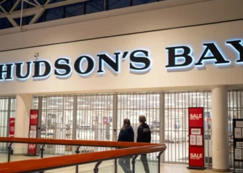 അടിപതറി ഹഡ്സൺസ് ബേ; മിക്ക സ്റ്റോറുകളും അടച്ചുപൂട്ടുന്നു 9 അടിപതറി ഹഡ്സൺസ് ബേ; മിക്ക സ്റ്റോറുകളും അടച്ചുപൂട്ടുന്നു