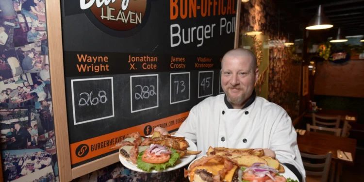 ബർഗർ ഹെവനിലെ പ്രശസ്തമായ”ബർഗർ പോൾ” ആവേശകരമായ ആരംഭം