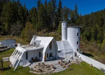 ഒരു കൊട്ടാരത്തിൽ താമസിക്കാൻ ആഗ്രഹമുണ്ടോ? 3 ഒരു കൊട്ടാരത്തിൽ താമസിക്കാൻ ആഗ്രഹമുണ്ടോ?