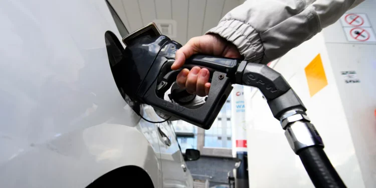 കനേഡിയൻ പൗരന്മാർക്ക് അവസാന കാർബൺ റീബേറ്റുകൾ കൈവരുന്നു!