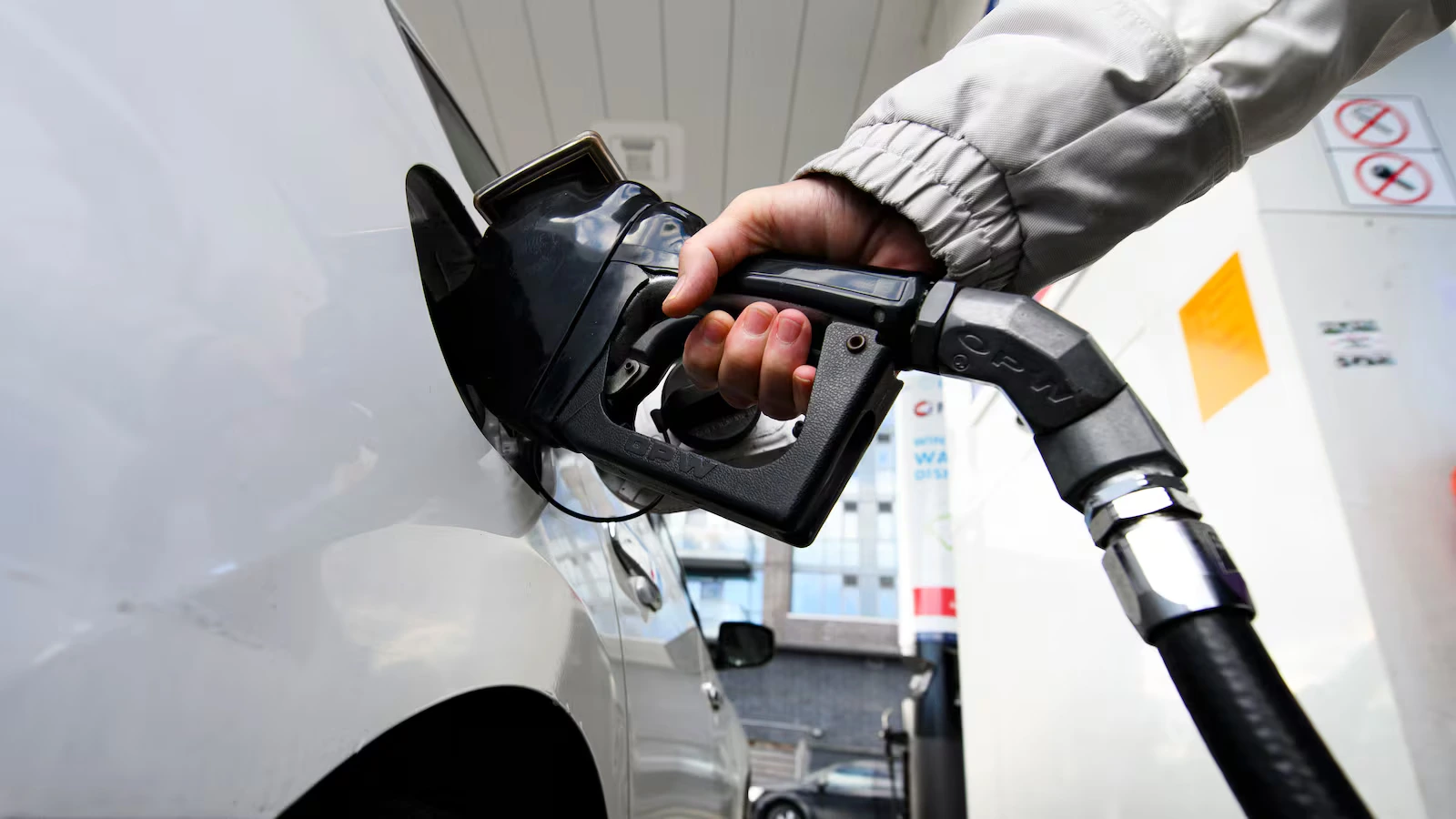 കനേഡിയൻ പൗരന്മാർക്ക് അവസാന കാർബൺ റീബേറ്റുകൾ കൈവരുന്നു!