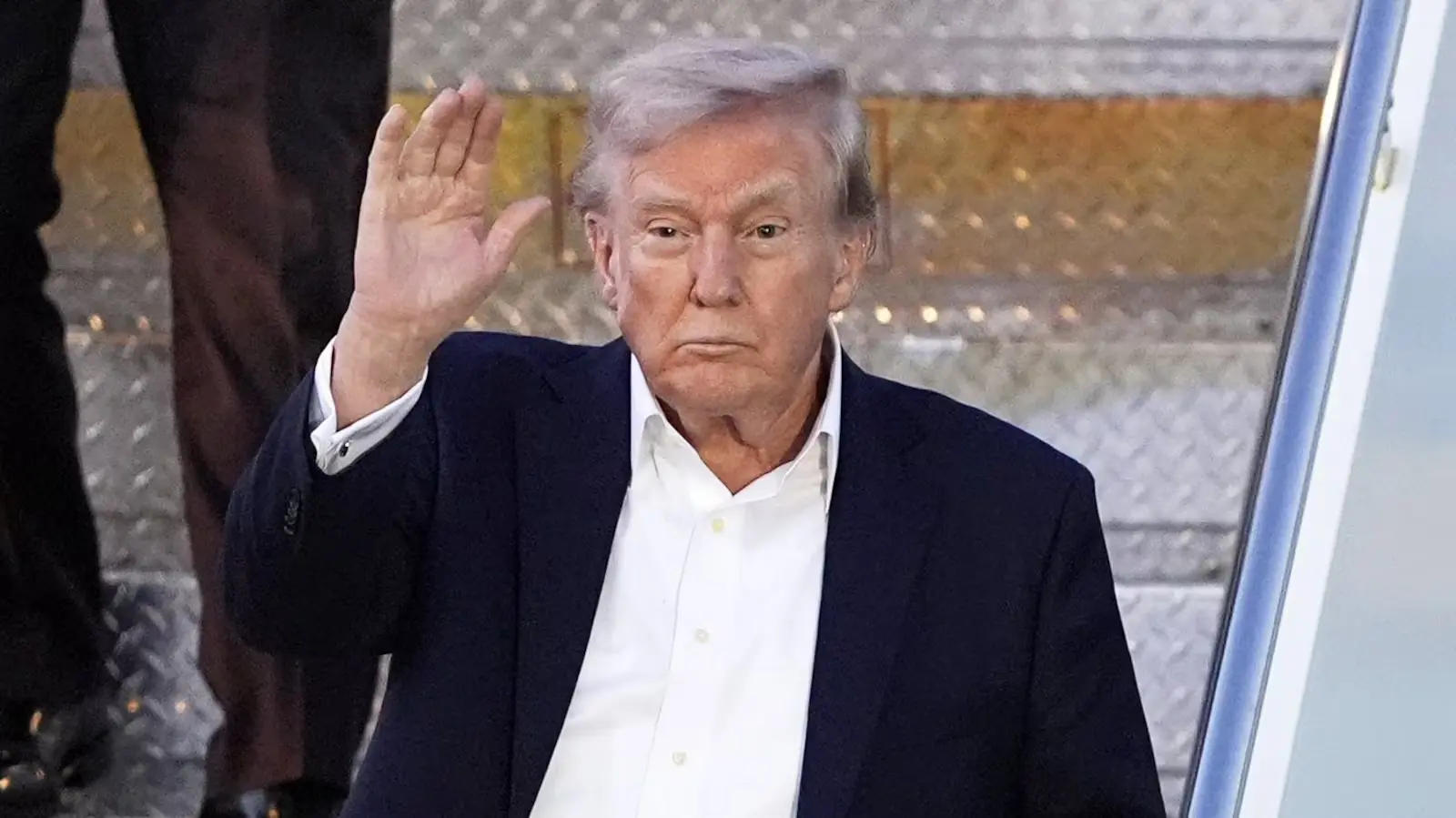 ട്രംപിന്റെ മെഡിക്കൽ റിപ്പോർട്ട് പുറത്തുവിട്ടു: ആരോഗ്യസ്ഥിതിയിൽ ഗണ്യമായ പുരോഗതി!