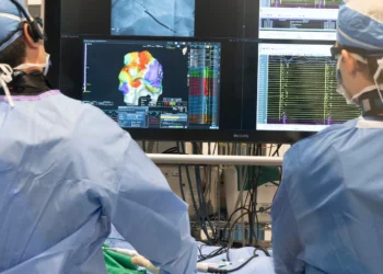 കാനഡയിലെ ആരോഗ്യമേഖല പ്രതിസന്ധി: അമേരിക്കൻ ഡോക്ടർമാരിലൂടെ പുതിയ പ്രതീക്ഷ