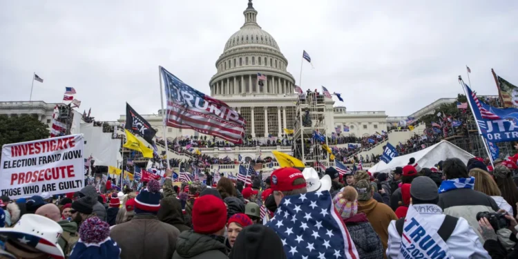 കാപ്പിറ്റോൾ കലാപത്തിൽ എഫ്.ബി.ഐ യുടെ പങ്ക് അന്വേഷിക്കാൻ യുഎസ് ഇന്റലിജൻസ്