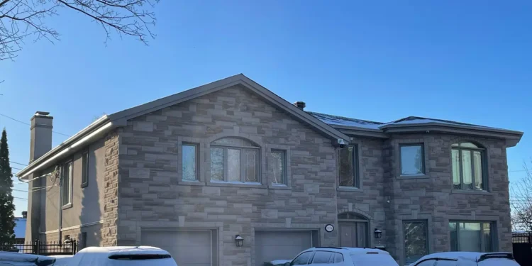 മോൺട്രിയലിൽ മാഫിയ നേതാക്കളുടെ പതനം: 7 പേർ പിടിയിൽ! 1 മോൺട്രിയലിൽ മാഫിയ നേതാക്കളുടെ പതനം: 7 പേർ പിടിയിൽ!