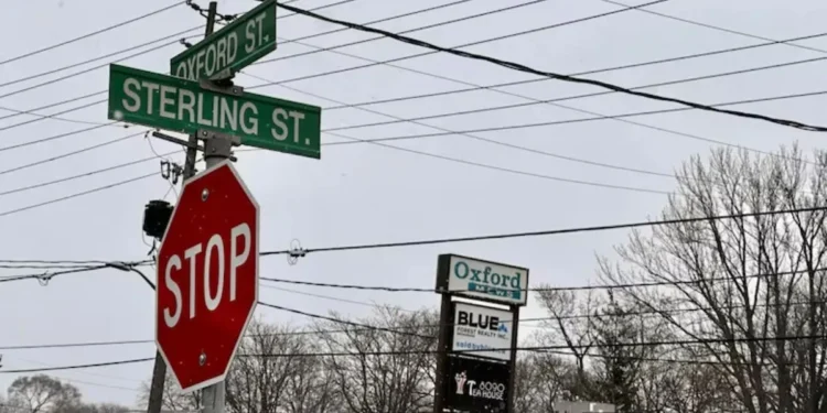 വീട്ടുപടിക്കൽ ഉപേക്ഷിക്കപ്പെട്ട ശിശുവിന്റെ അമ്മയെ കണ്ടെത്തി 1 വീട്ടുപടിക്കൽ ഉപേക്ഷിക്കപ്പെട്ട ശിശുവിന്റെ അമ്മയെ കണ്ടെത്തി