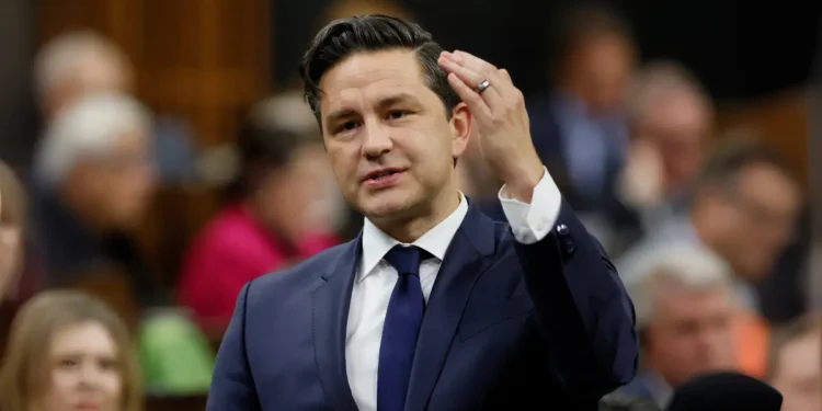 'കാർണി രണ്ടാം ദിവസവും ഒളിവിൽ'; രൂക്ഷ വിമർശനവുമായി പോയ്ലിവ്ർ 1 ‘കാർണി രണ്ടാം ദിവസവും ഒളിവിൽ’; രൂക്ഷ വിമർശനവുമായി പോയ്ലിവ്ർ