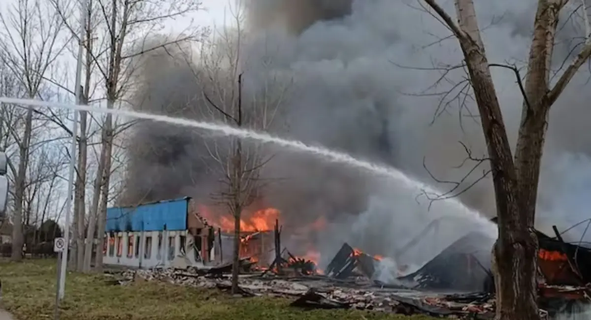 സെന്റ് തോമസിലെ ഫാക്ടറിയിൽ തീപിടിത്തം