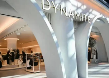 Groupe Dynamite വ്യാപനയാത്ര