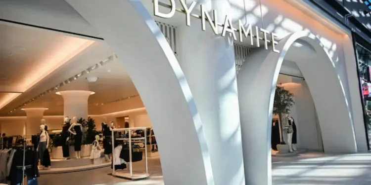 Groupe Dynamite വ്യാപനയാത്ര 1 Groupe Dynamite വ്യാപനയാത്ര