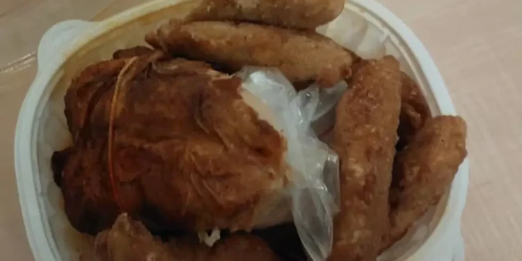 റോട്ടിസ്സറി ചിക്കനിൽ മയക്കുമരുന്ന് കണ്ടെത്തി