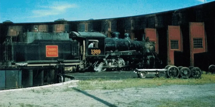 മാനിറ്റോബയിലെ അവസാന റെയിൽവേ ടേൺടേബിൾ നീക്കം ചെയ്യുന്നു