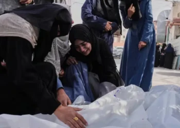 ഗാസയിൽ സൈനിക നടപടി വ്യാപിപ്പിക്കാൻ ഇസ്രായേൽ 2 ഗാസയിൽ സൈനിക നടപടി വ്യാപിപ്പിക്കാൻ ഇസ്രായേൽ