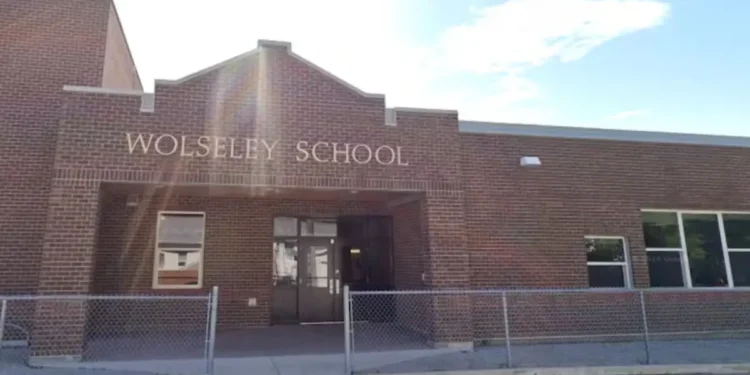 വോൾസ്‌ലി സ്കൂളിന്റെ പുനർനാമകരണം