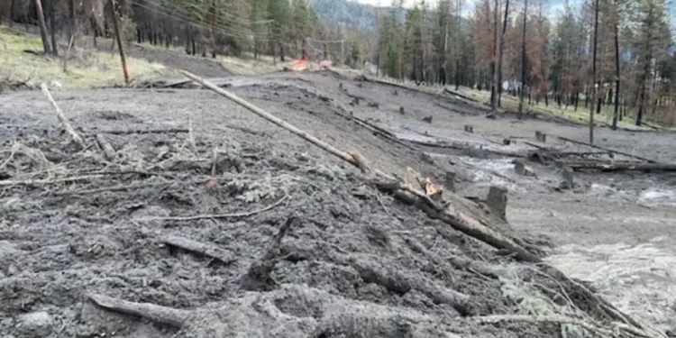 ലേക്ക് ഒകനാഗണിൽ മണ്ണിടിച്ചിൽ