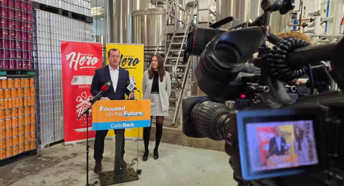 “ഓരോ മാസവും ബൈ ലോക്കൽ ഡേ”