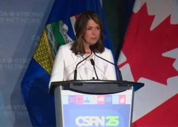 കാർണിയുടെ പരാമർശങ്ങളോട് പ്രതികരിച്ച് ഡാനിയേൽ സ്മിത്ത്