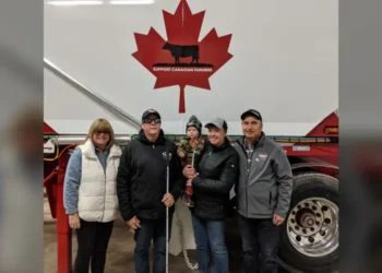 കാനഡയോടുള്ള ആദരവ് പ്രകടിപ്പിച്ച് അന്ധനായ ബിസിനസ്സുകാരൻ