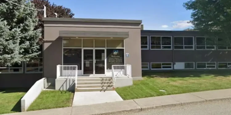 കാംലൂപ്സ് സ്കൂൾ ബജറ്റ് കുറവ്