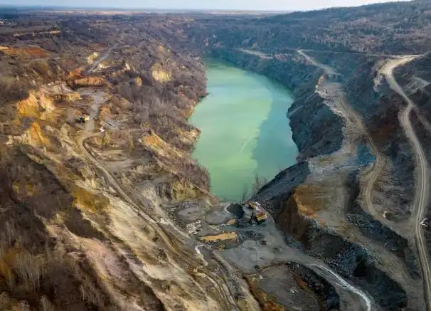 യുഎസുമായുള്ള മിനറൽ ഡീൽ ഒരാഴ്ചയ്ക്കുള്ളിൽ അവസാനിപ്പിക്കുമെന്ന് യു​ക്രെയ്‌ൻ