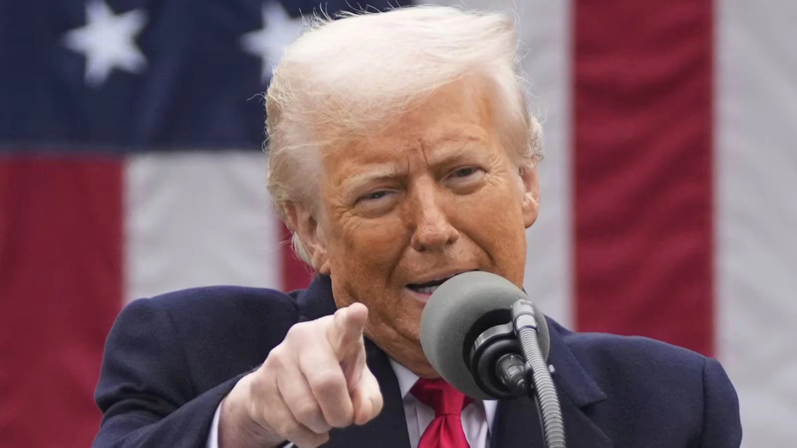 ട്രംപ് ആഗോള സാമ്പത്തിക വ്യവസ്ഥയെ തകിടം മറിക്കുന്നു