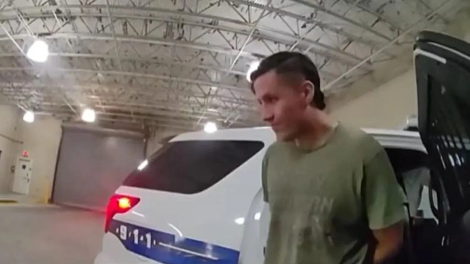 ഫ്ലോറിഡ സർവ്വകലാശാല വിദ്യാർത്ഥിയെ ട്രാഫിക് കുറ്റത്തിൽ നാടുകടത്തി