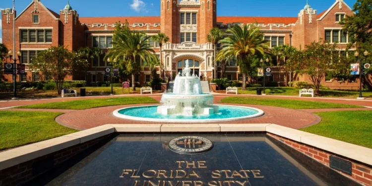 എഫ്.എസ്.യുവിൽ വെടിവെപ്പ് ; ക്യാമ്പസ് ലോക്ക്ഡൗണിൽ!