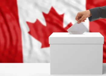 വോട്ടിടാൻ റെഡിയല്ലേ? കാനഡ തിരഞ്ഞെടുപ്പ് അറിയേണ്ടതെല്ലാം ഒറ്റനോട്ടത്തിൽ 6 പേനയോ പെൻസിലോ? വോട്ടിംഗിനെ കുറിച്ചുള്ള തെറ്റിദ്ധാരണകൾ തിരുത്തി ഇലക്ഷൻസ് കാനഡ !