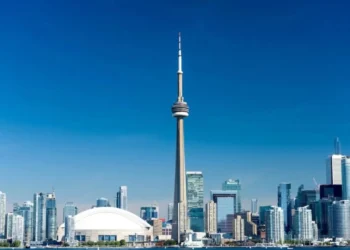 പിയേഴ്സൺ എയർപോർട്ടിൽ ഉയർന്ന ശമ്പളത്തിൽ പുതിയ ജോലികൾ