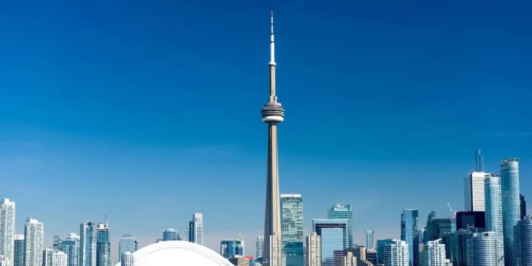 പിയേഴ്സൺ എയർപോർട്ടിൽ ഉയർന്ന ശമ്പളത്തിൽ പുതിയ ജോലികൾ