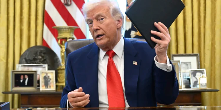 ട്രംപിന്റെ താരിഫ് യുദ്ധത്തിന് താൽക്കാലിക വിരാമം ചൈനയ്ക്ക് 125% നികുതി