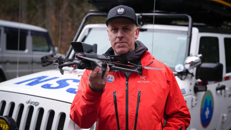 ആകാശത്തിലെ രക്ഷാദൂതന്മാർ; A.I ഡ്രോണുകൾ വിസ്മയം സൃഷ്ടിക്കുന്നു!