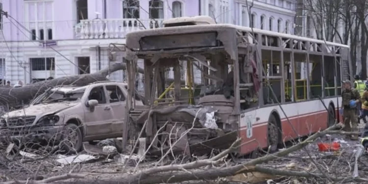 സുമിയിൽ റഷ്യൻ മിസൈൽ ആക്രമണം; 34 മരണം