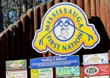 ഫെഡറൽ സഹായത്തിൽ താമസം; വ്യാപാര തർക്കം ഫസ്റ്റ് നേഷൻ സംരക്ഷണ സംവിധാനം തകർക്കുന്നു 4 ഫെഡറൽ സഹായത്തിൽ താമസം; വ്യാപാര തർക്കം ഫസ്റ്റ് നേഷൻ സംരക്ഷണ സംവിധാനം തകർക്കുന്നു