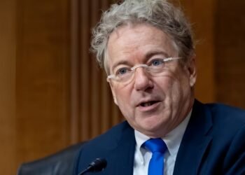 ട്രംപിന്റെ കാനഡ താരിഫ് തടയാനുള്ള ബിൽ അമേരിക്കൻ സെനറ്റ് പാസാക്കി!