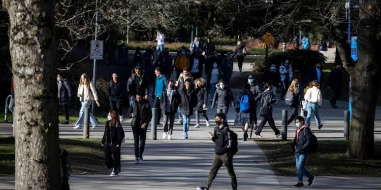 UBC സർവകലാശാലയ്ക്കെതിരെ രാഷ്ട്രീയ നിലപാടുകളുടെ പേരിൽ നിയമനടപടി