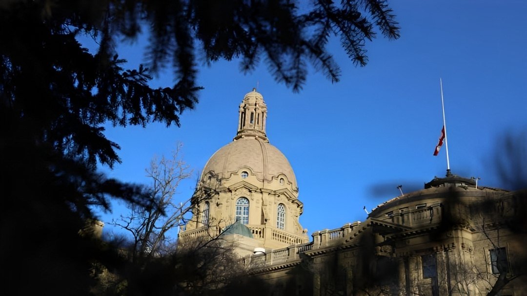 ആൽബർട്ടയിലെ കുട്ടികളുടെ അഡ്വക്കേറ്റ് പുതിയ ബിൽ നിർദ്ദേശത്തെ എതിർക്കുന്നു