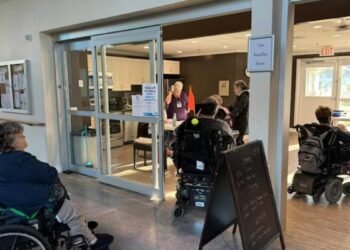 വൈകല്യമുള്ള വോട്ടർമാർക്കായി Elections Canada സൗകര്യങ്ങൾ മെച്ചപ്പെടുത്തുന്നു 2 വൈകല്യമുള്ള വോട്ടർമാർക്കായി Elections Canada സൗകര്യങ്ങൾ മെച്ചപ്പെടുത്തുന്നു