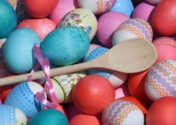 മുട്ടവില കുതിച്ചുയരുന്നു; ഈസ്റ്റർ ആഘോഷത്തിന് കിഴങ്ങും കല്ലും ഉപയോഗിച്ച് അമേരിക്കക്കാർ