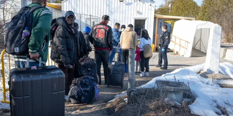 ക്വിബെക് അതിർത്തിയിലേക്ക് അഭയാർത്ഥികളുടെ പ്രവാഹം!