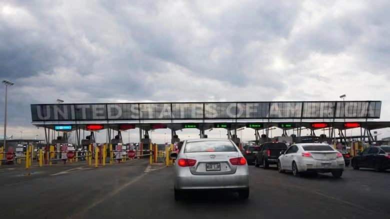 ട്രംപിൻറെ നാടുകടത്തൽ ഭീഷണി; യു.എസിൽ നിന്ന് കാനഡയിലേക്ക് അഭയം തേടുന്നവരുടെ എണ്ണം പെരുകുന്നു!