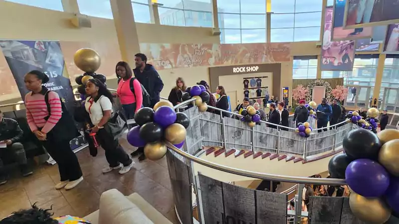 ഒട്ടാവ ഹാർഡ് റോക്ക് ഹോട്ടൽ & കാസിനോയിൽ 650 ഒഴിവുകൾ; ജോലിനേടാൻ വൻ തിരക്ക്