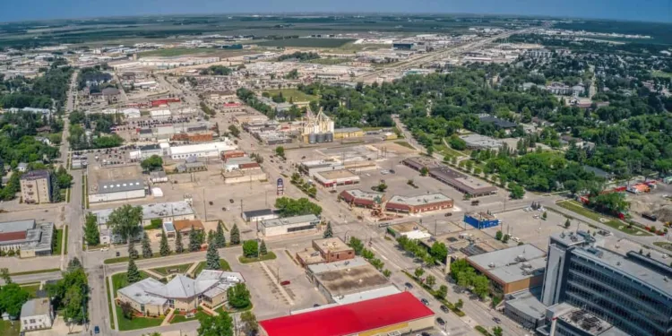 കനേഡിയൻ സ്വപ്നങ്ങളിലേക്ക് ചേക്കേറാം; RCIP നിയുക്ത തൊഴിലുടമകളുടെ പട്ടികയുമായി സ്റ്റെയിൻബാക്ക്‌